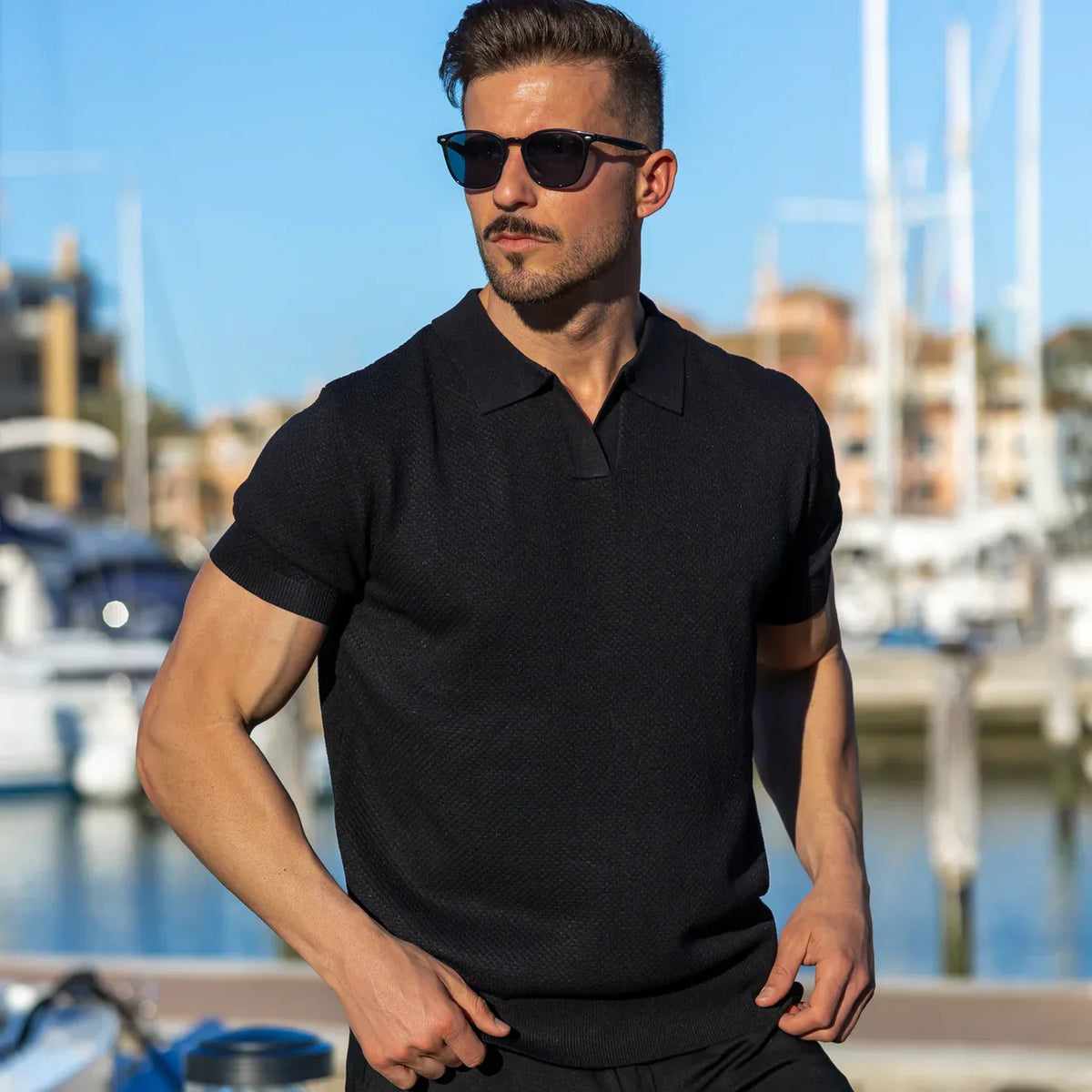 LAPRI V-Neck Polo